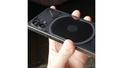 گوشی Nothing Phone (1) سرانجام پس از تبلیغات زیاد در دسترس قرار گرفت!