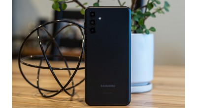 گوشی سامسونگ گلکسی Wide 6 با نمایشگر 90 هرتز، تراشه دایمنسیتی 700 و دوربین سه گانه 50MP معرفی شد