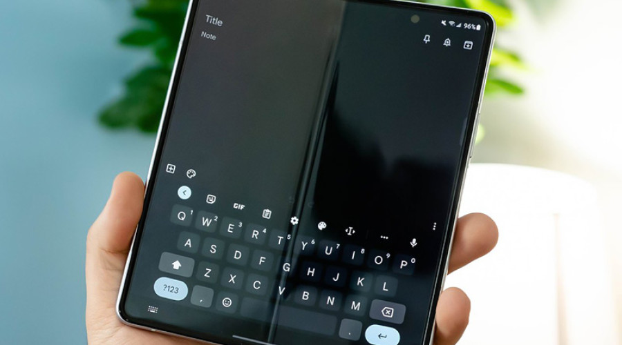 به روزرسانی جدید Gboard یکی از بدترین موارد در مورد تایپ کردن در تلفن های تاشو را برطرف می کند به روزرسانی جدید Gboard یکی از بدترین موارد در مورد تایپ کردن در تلفن های تاشو را برطرف می کند