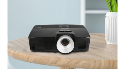 پروژکتور ایسر P1283، یک پروژکتور DLP چند منظوره