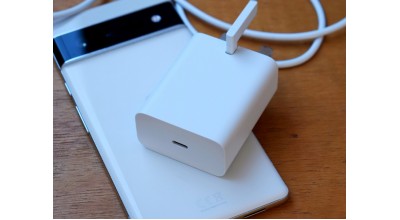 این شارژرها بهترین انتخاب ها برای شارژ کردن گوشی Google Pixel 6a هستند!