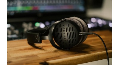 هدفون مانیتورینگ Beyerdynamic DT 900 Pro X، ابزاری مناسب برای موزیسین ها!