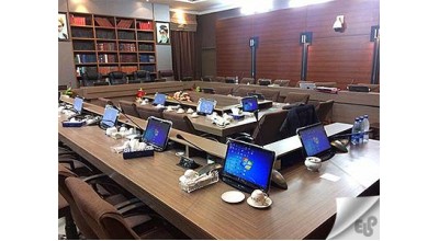 مانیتور رومیزی اتاق کنفرانس