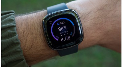 ممکن است Fitbit مجدداً از دکمه فیزیکی در نسل جدید ساعت های هوشمند خود استفاده کند