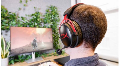 هدست گیمینگ وایرلس HyperX Cloud Alpha تا 300 ساعت نیازی به شارژ نخواهد داشت!