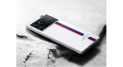 گوشی iQOO 10 Pro از فست شارژ حیرت انگیز 200 واتی پشتیبانی می کند!