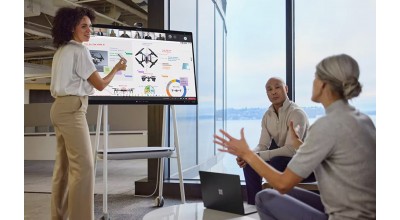 آل این وان مایکروسافت Surface Hub 3، تمام چیزی که برای برگزاری موفق یک جلسۀ کاری به آن نیاز دارید