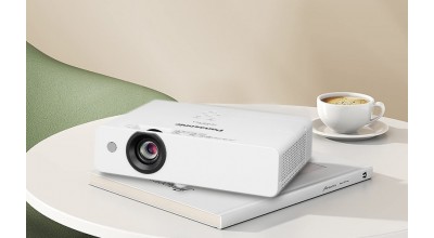 پروژکتور پاناسونیک PT-LB386، یک مدل استاندارد برای استفاده در کلاس درس و اتاق جلسات