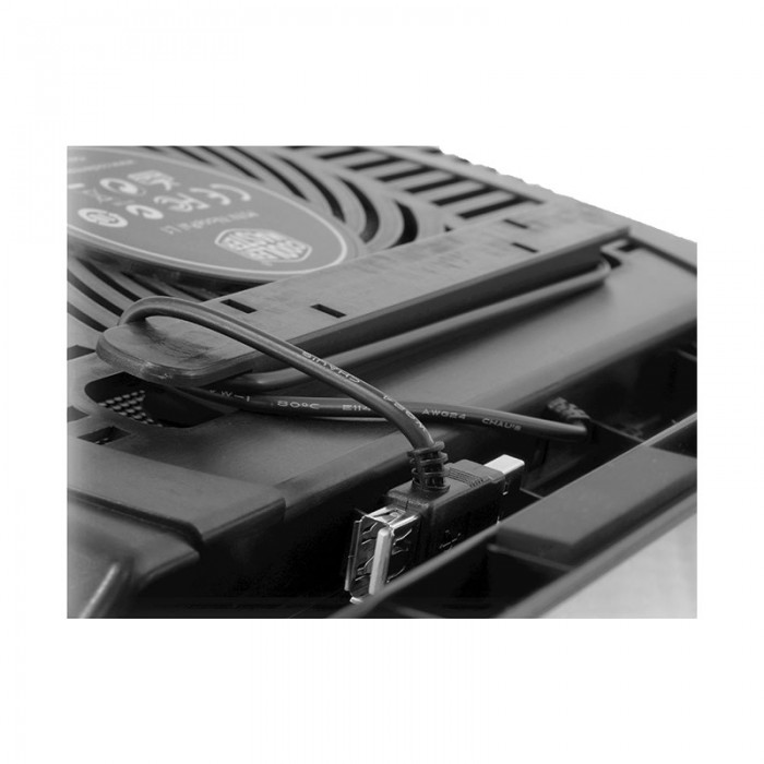 پایه خنک کننده کولر مستر Notepal L1 برای خنک کردن لپ تاپ های حداکثر 17 اینچی قابل استفاده است.