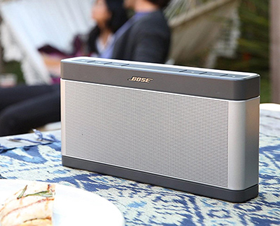 طراحی اسپیکر بلوتوث قابل حمل بوز Bose Soundlink III