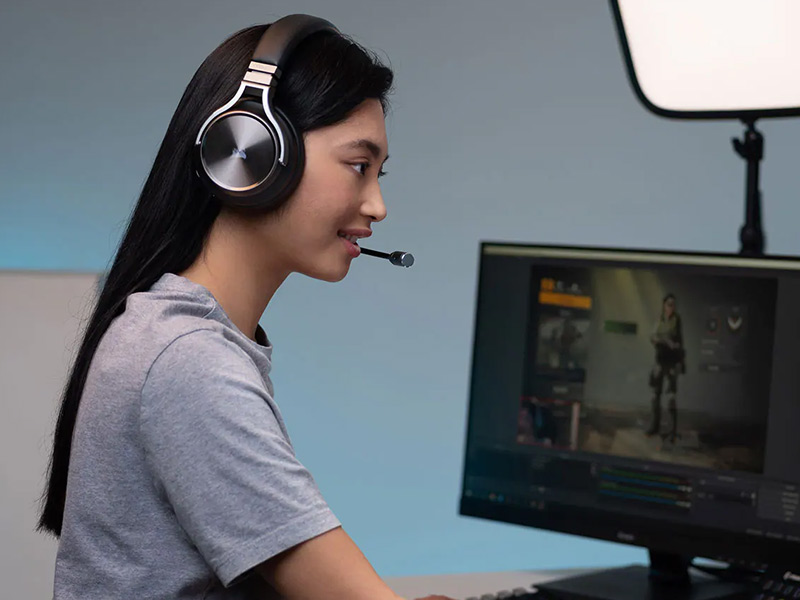 هدست گیمینگ Corsair VIRTUOSO RGB-Gunmetal با روش های اتصال متنوع و فناوری صدای 7.1 کاناله!