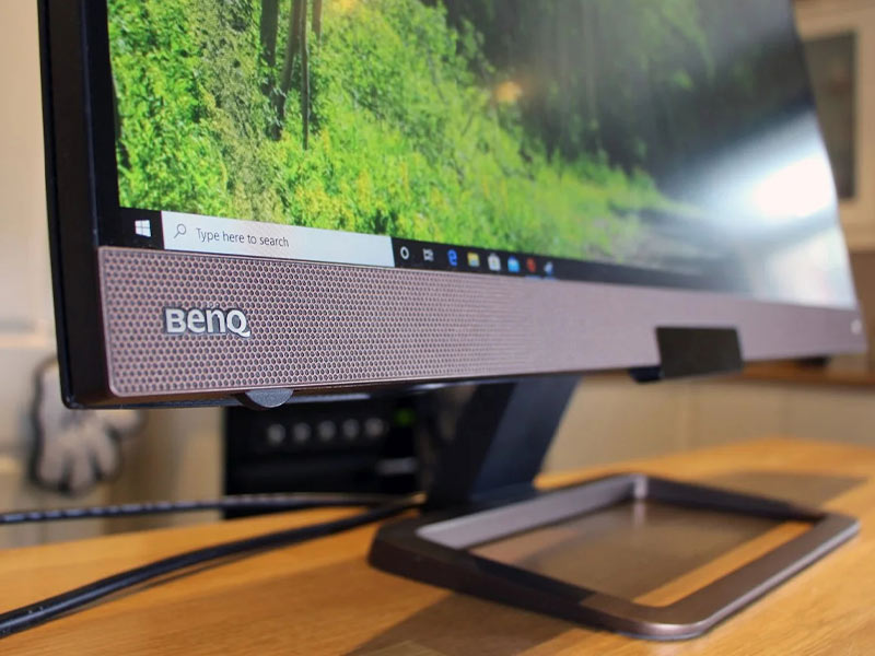 روشنایی مناسب و پورت های کاربردی مانیتور benq ex2780q!