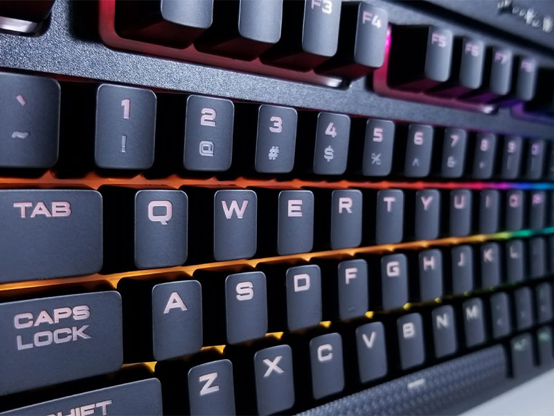 بررسی کامل و تخصصی کیبورد گیمینگ K68 RGB Cherry MX Red کورسیر!