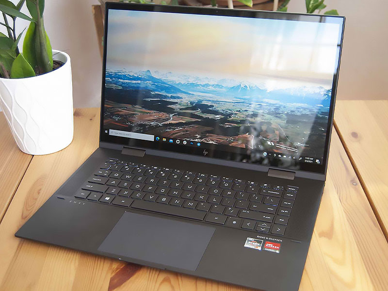 مقایسه مشخصات فنی  Envy x360 15در مقابل Yoga 7i 16: