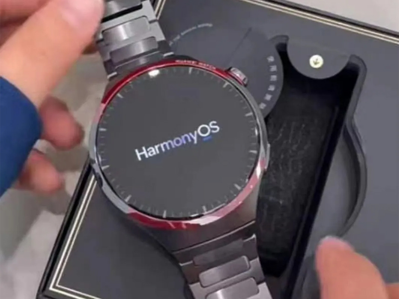 مدل قرمز رنگ ساعت هوشمند هواوی Huawei Watch 4 Pro در راه است!