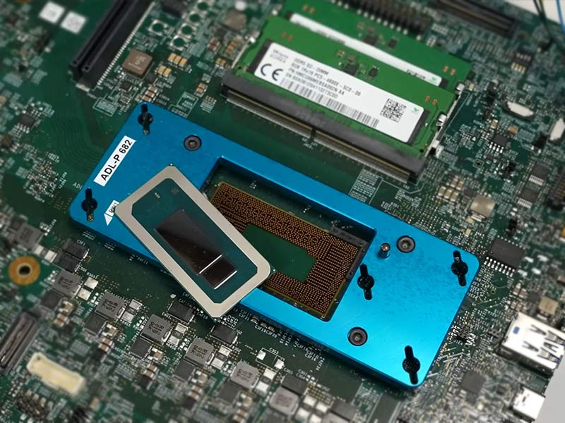 پردازنده لپ تاپی اینتل Core i9-13900HK با فرکانس 5.8 گیگاهرتز اورکلاک شد