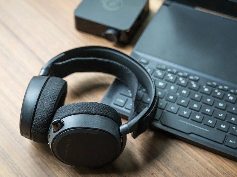 SteelSeries Arctis Pro Wireless یک هدست همه چیز تمام!