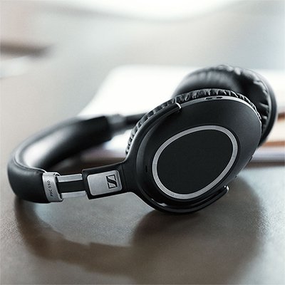 قابلیت های هدفون بی سیم/باسیم Sennheiser PXC 550